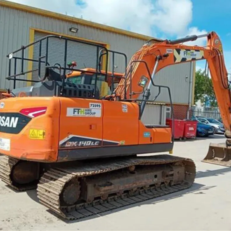 14T Excavator Doosan DX140LC 2022
