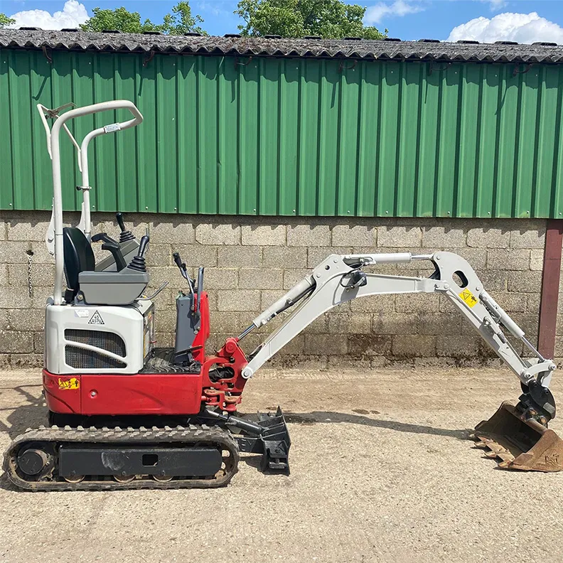 1T Excavator Takeuchi TB210 2018
