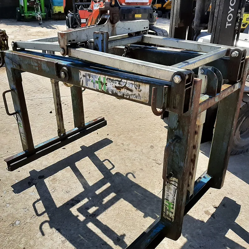 2000kg Block/Brick Grab Attachment Conquip 2014