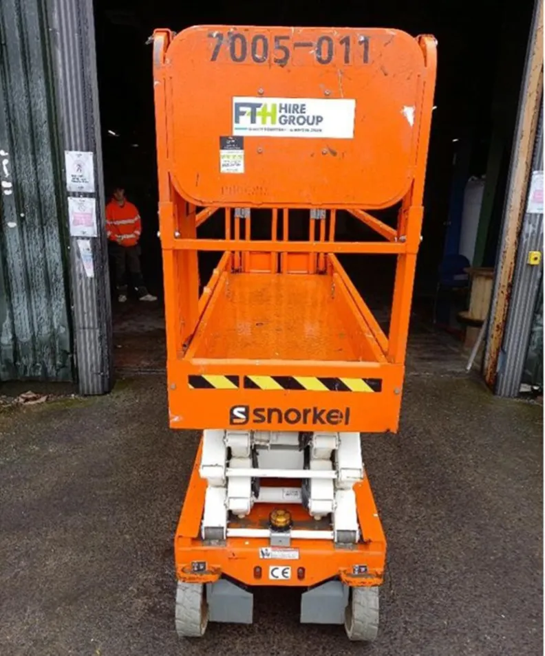 6M Scissor Lift Snorkel S3226E 2019