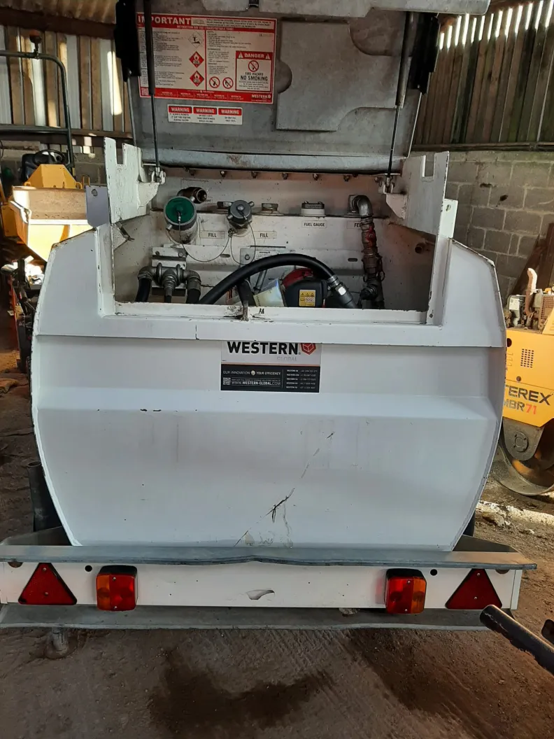 Fuel Bowser Western 10ART10AB 1000L 2016