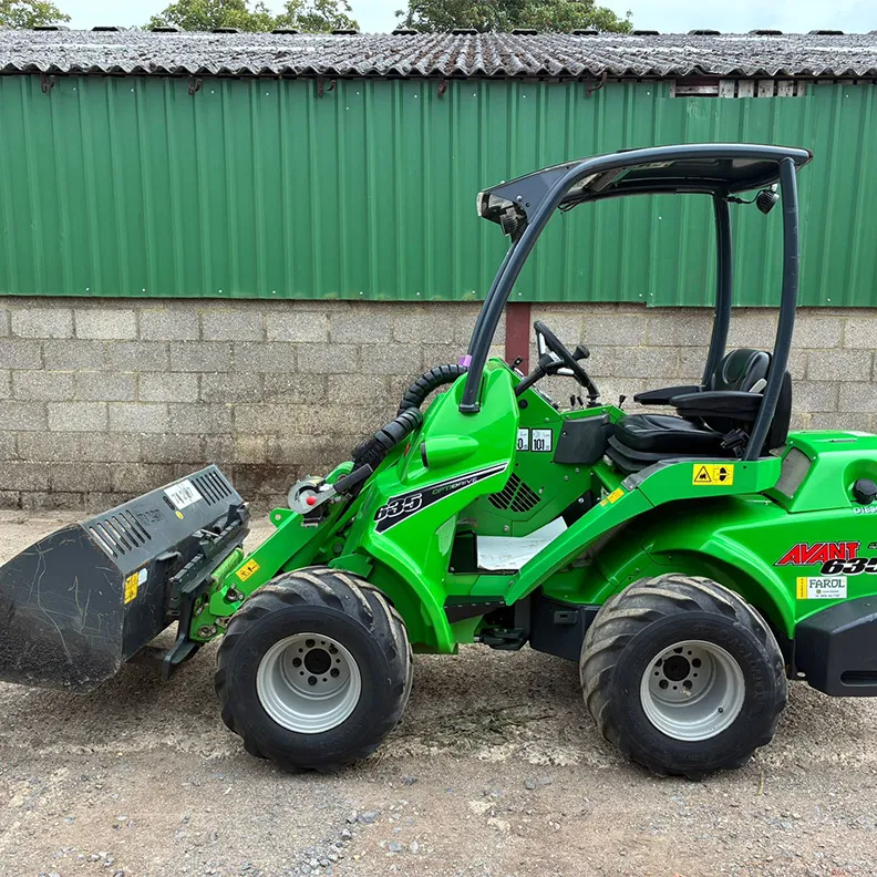 Multi Loader Avant 635 2021 - Compact Plant Sales