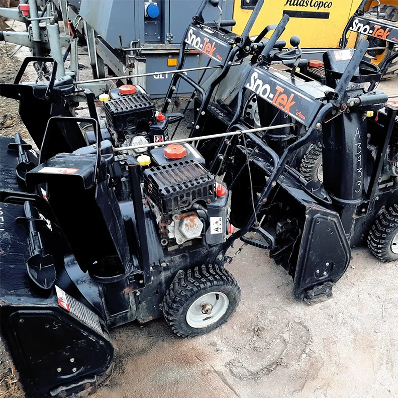 Snow Blowers Ariens Sno-Trek 2011